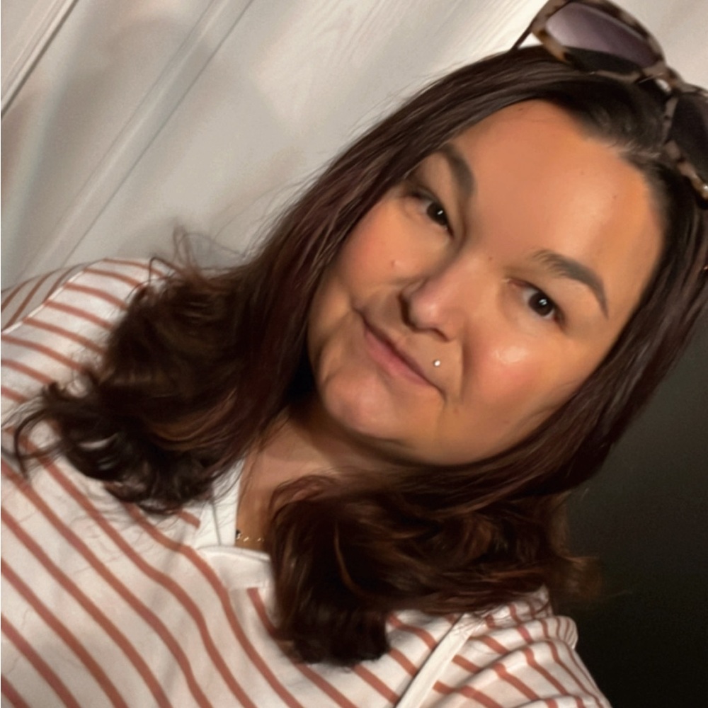 Meet your Posher, Ashley